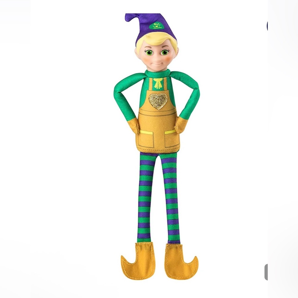 ELF Decor with Green and Gold Outfit